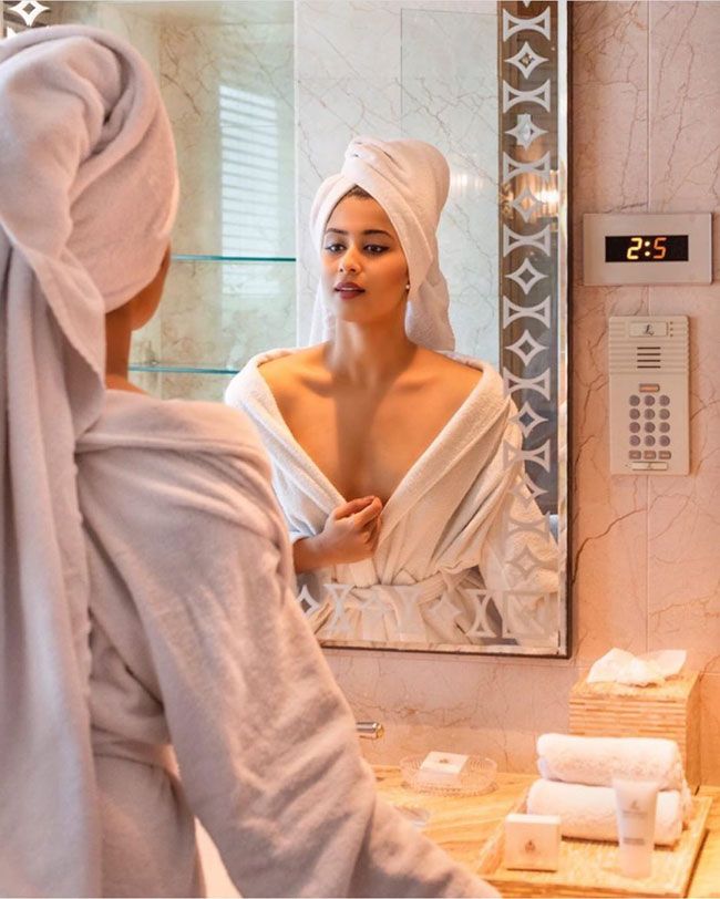 October 12th Actress Instagram Pics